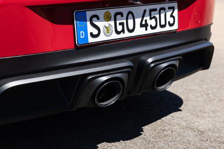 Porsche 911 GTS t-hybrid