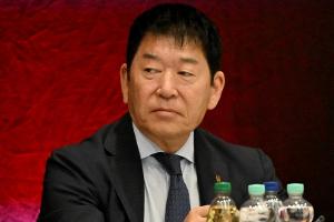 Bachs Nachfolge-Kandidat Watanabe bleibt Turn-Präsident