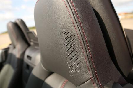 Mazda MX-5 Skyactiv-G 131, Kopfstütze, Nackenfön