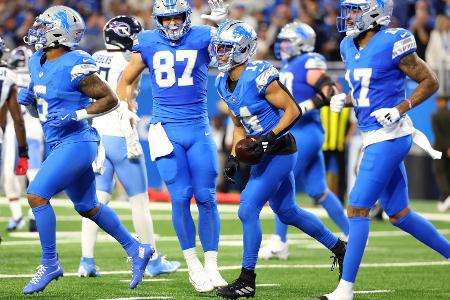 St. Brown und die Lions feiern Touchdown-Party St. Brown und die Lions feiern Touchdown-Party