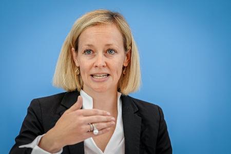 Die Bundesdatenschutzbeauftragte fordert, dass Versicherte bestmöglich informiert werden, wie sie der elektronischen Patientenakte widersprechen können. (Archivbild) Die Bundesdatenschutzbeauftragte fordert, dass Versicherte bestmöglich informiert werden, wie sie der elektronischen Patientenakte widersprechen können. (Archivbild)