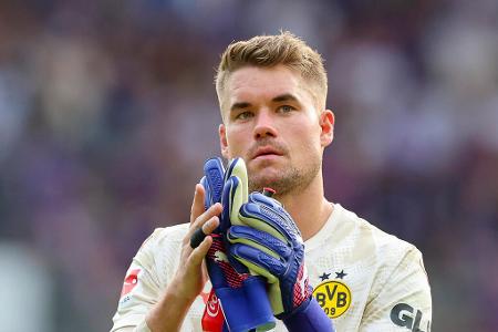 TOR: Alexander Meyer - Note: 2,5 - Gab auch auf der internationalen Bühne einen fehlerfreien Vertreter für den verletzten Kobel. Musste zwar insgesamt selten ins Spiel eingreifen. Zeigte gegen den dankbaren Schuss von Kiteishvili aber eine schöne Flugparade (16.). Mit dem Ball am Fuß gewohnt verlässlich.
