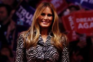 "Zum ersten Mal gewählt": Melania Trump teilt Foto von Sohn Barron