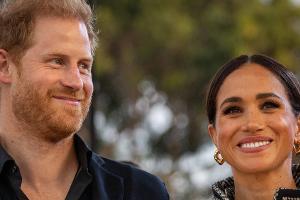 Prinz Harry und Herzogin Meghan überraschen mit Video-Botschaft