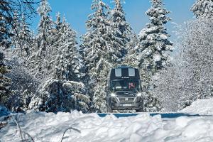 So rüsten Sie das Wohnmobil für die Winterreise