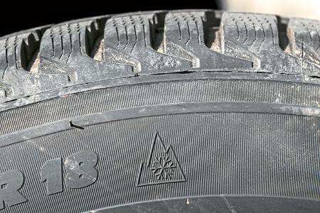 Fahren im Winter - Schneeflockenzeichen