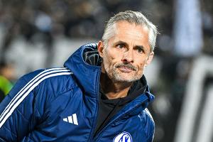 "Es gibt viele Meinungen": Schalke-Coach van Wonderen unter Druck