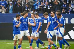Sturm-Duo erlöst Schalke: Van Wonderen feiert Premierensieg