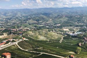 Auf der Barolo-Straße durchs Piemont
