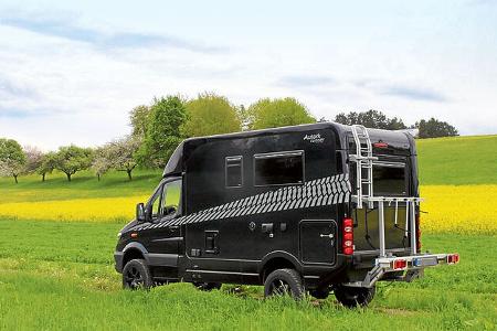 Woelcke Autark auf Sprinter-Basis am Strand