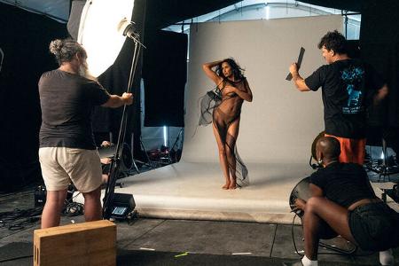 Pirelli Kalender 2025 - Making of