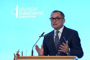 Bundesbank: Trumps Zollpläne träfen Deutschland schwer