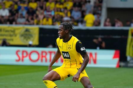 Jamie Gittens (bis 77.) - Note: 4,5 - Bot vereinzelt schönen Bewegungen mit dem Ball an. Nahm damit mal einen Gegenspieler aus der Aktion. Brachte letztlich aber wenig Gefahr für das Grazer Tor. Zeitweise häuften sich bei ihm die leichten Ballverluste.