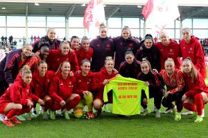 Bayern holen Pflichtsieg mit bewegender Botschaft an Grohs