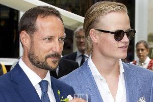 Kronprinz Haakon: Emotionale Reaktion auf Verhaftung von Stiefsohn