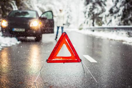 Auto Schnee Winter Panne