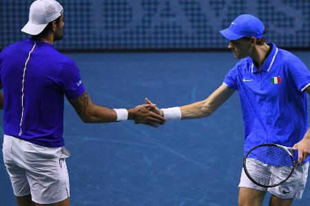 Davis Cup: Sinner trägt Italien ins Halbfinale Davis Cup: Sinner trägt Italien ins Halbfinale