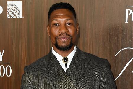 Jonathan Majors: Seine Ex-Freundin lässt zweite Klage fallen Jonathan Majors: Seine Ex-Freundin lässt zweite Klage fallen