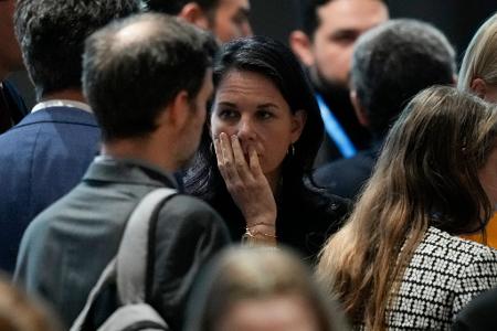 Baerbock übte zum Ende der Klimakonferenz scharfe Kritik an Blockierer-Staaten. 