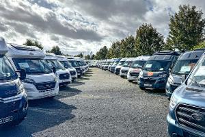 Welche Campingfahrzeuge sind gerade günstig?