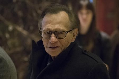 Talkshow-Ikone Larry King befand sich mitten in seiner Scheidung, als er 2021 starb. Zu dem Zeitpunkt war er acht Mal verheiratet gewesen.