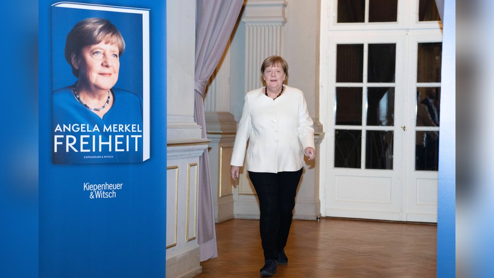 Buch von Angela Merkel verkauft sich am ersten Tag 35.000 Mal