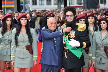 Mohamed Al Fayed (l.) galt als eine der schillerndsten Persönlichkeiten der britischen Geschäftswelt. (Achivbild)