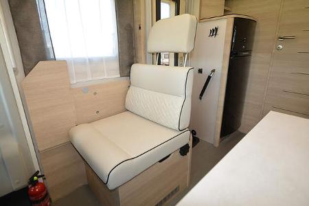 Rapido 696 F Sitz f