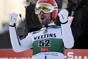 Rydzek gewinnt bei deutschem Dreifachsieg