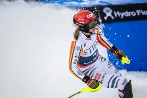 Dürr hauchdünn am Slalom-Podest vorbei