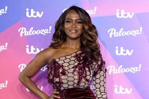 Schräger Moment im Dschungelcamp: Oti Mabuse vergisst Hochzeitsort