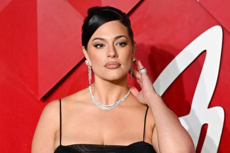 Curvy Model Ashley Graham posierte auf dem roten Teppich...