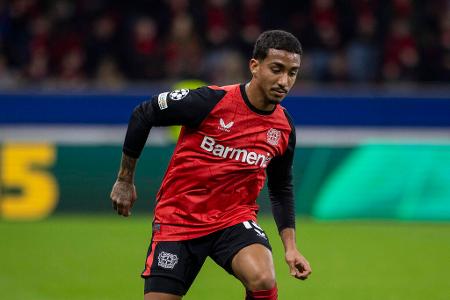 Arthur (ab 60.) - Note: 3,5 - Wirkte am Ball hektischer als Mukiele, zumindest in den letzten Minuten ging auf seiner Seite die Kontrolle etwas verloren.