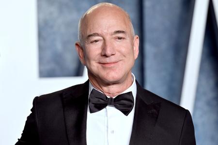 Trump sei nun ruhiger und selbstbewusster als bei seiner ersten Amtszeit, sagte Amazon-Gründer Jeff Bezos der Trump sei nun ruhiger und selbstbewusster als bei seiner ersten Amtszeit, sagte Amazon-Gründer Jeff Bezos der