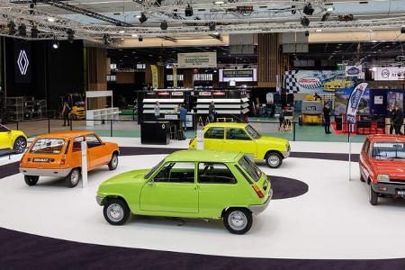 Rétromobile Paris 2022 Renault 50 Jahre R9