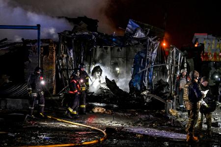Die südostukrainische Großstadt Saporischschja wird immer wieder vom russischen Militär mit Gleitbomben angegriffen.