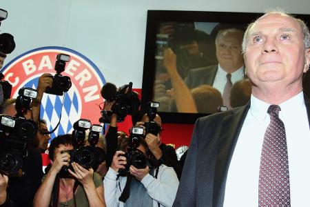 2016 - Die Rückkehr - Die große Mehrheit der anwesenden Mitglieder wählte Hoeneß erneut zum Präsidenten des Klubs. 'Ich respektiere jeden, der mir heute nicht seine Stimme gibt. Ich bin Demokrat', erklärte die Vereinsikone. 'Aber ich habe meine Strafe abgesessen und alle meine Schulden bis auf den letzten Cent - auch die Kirchensteuer - zurückgezahlt.'