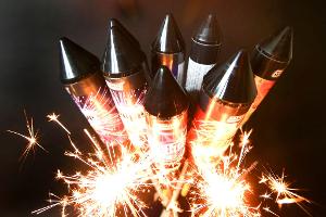 5 Tipps, die vor Verletzungen durch Feuerwerk schützen