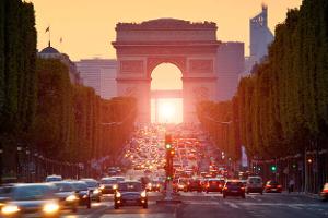 Paris macht sein Zentrum für Pkw-Verkehr dicht