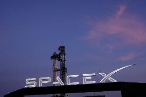 "Tor zum Mars": Elon Musk will SpaceX-Sitz zur Stadt machen