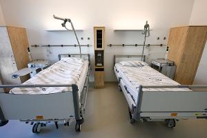 Bettnachbarn in der Klinik: So kommt man gut miteinander aus