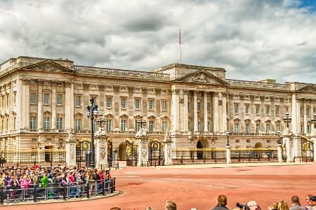 Buckingham-Palast: Hausmädchen nach Weihnachtsfeier festgenommen Buckingham-Palast: Hausmädchen nach Weihnachtsfeier festgenommen