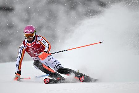 Slalom in Val d'Isere: Straßer in Lauerstellung Slalom in Val d'Isere: Straßer in Lauerstellung