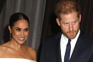 Harry und Meghan: Weihnachtskarte zeigt Familienfoto mit ihren Kindern