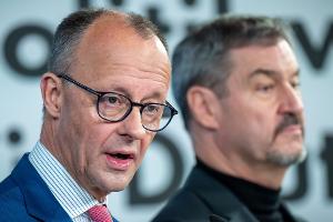Merz und Söder gehen mit Abgrenzung von Grünen in Wahlkampf