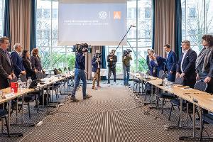 VW und IG Metall ringen weiter um Tarifeinigung