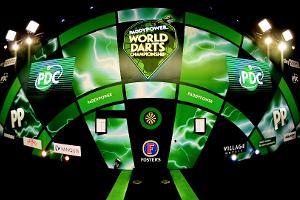 Springers drei Welten: Darts, Fußball, Landgericht
