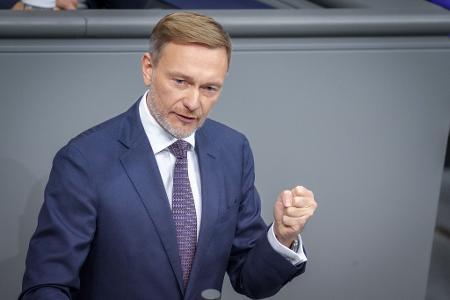 FDP-Chef Christian Lindner lässt die Vorwürfe des Kanzlers nicht auf sich sitzen. (Archivbild)