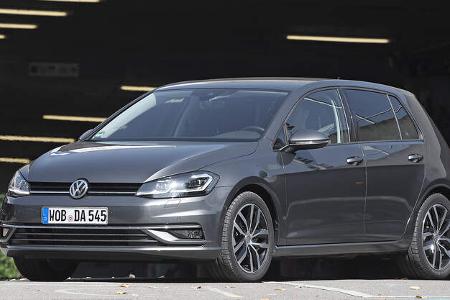 Kompakt gegen SUV, VW Golf, VW T-Roc, Vergleich, ams2218