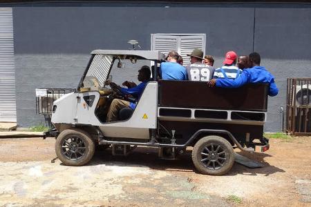 aCar Evum Motors Elektro-Nutzfahrzeug Afrika